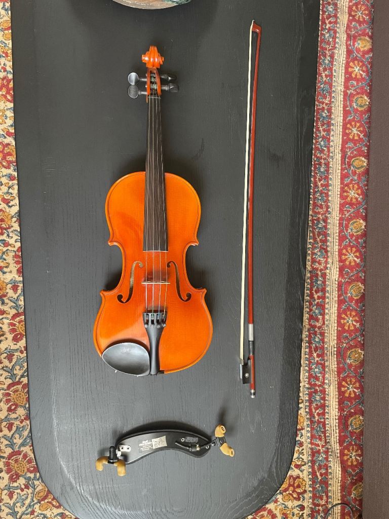Suzuki Nagoya Violin Outfit 4/4