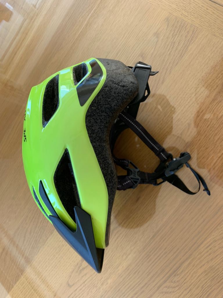 Child’s bike helmet for head circumference 50-55cm. Used but in good condition.