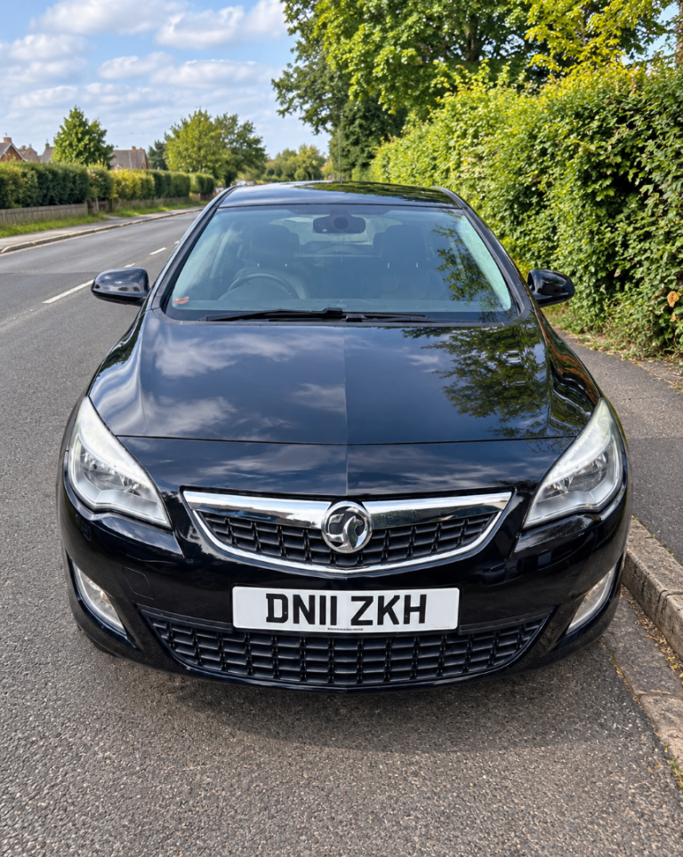 Vauxhall, ASTRA, Hatchback, 2011, Manual, 1598 (cc), 5 doors