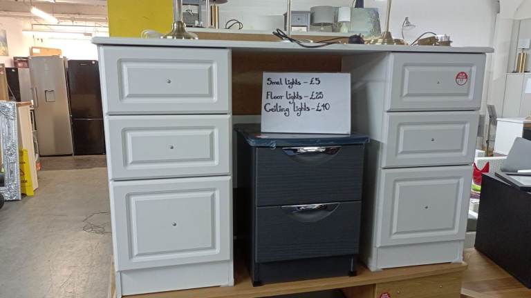 Already assembled 6 drawer dressing table 