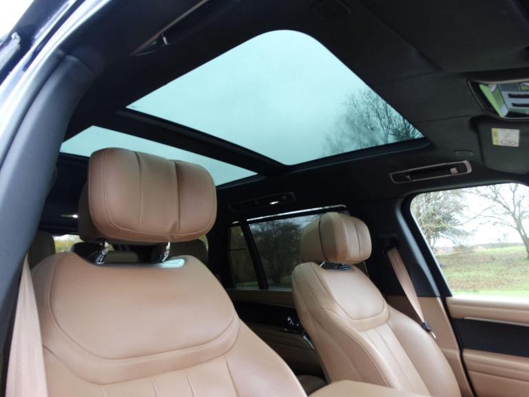 2022 Land Rover Range Rover 4.4 P530 V8 Autobiography Auto 4WD Euro 6 (s/s) 5dr (LWB, 7Seat) ESTA...