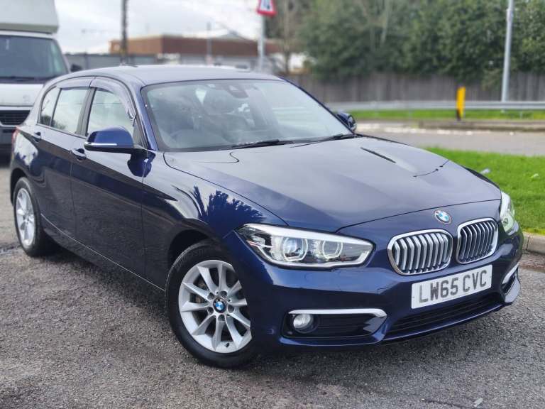 2016 BMW 1 Series 118i SE  [2015-2019] 5 Door Hatchback 1598cc (134 BHP) Petrol HATCHBACK Petrol ...