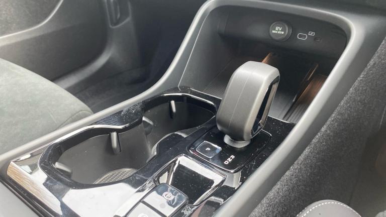 2025 Volvo XC40 2.0 B3P Plus Dark 5dr Auto Petrol Estate Estate Petrol Automatic