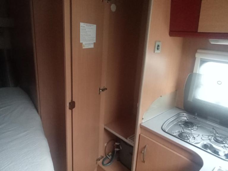 A CLASS PILOTE MOOVEO 6 BERTH 08 PLATE 