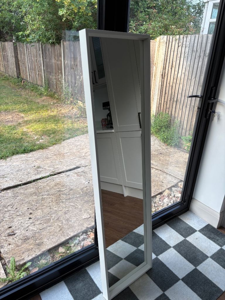 House Clearance (free furniture) multiple items