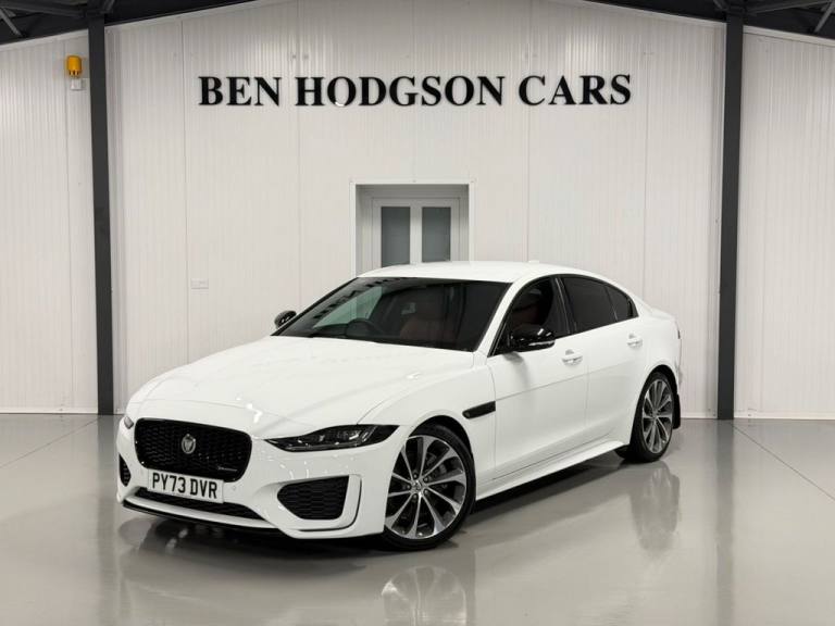 2023 73 JAGUAR XE 2.0 D200 MHEV R-DYNAMIC SE BLACK SALOON 4DR DIESEL AUTO EURO 6