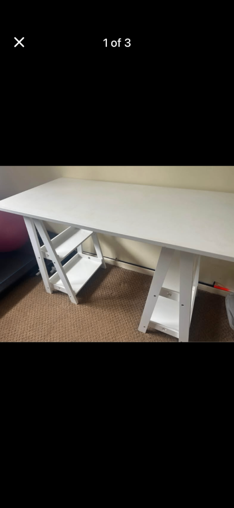 White desk 