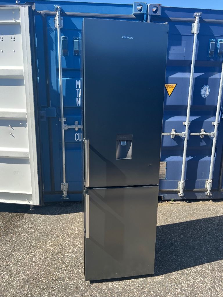 LARGE FRIDGE FREEZER FOR SALE