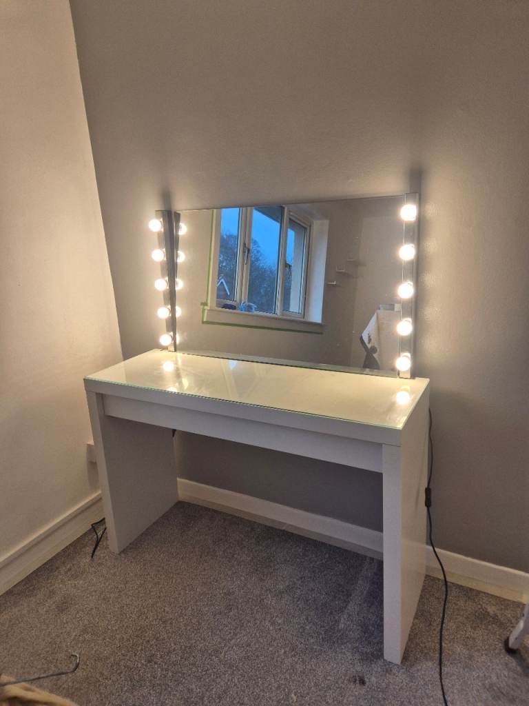 Makeup Table, mirror and lights