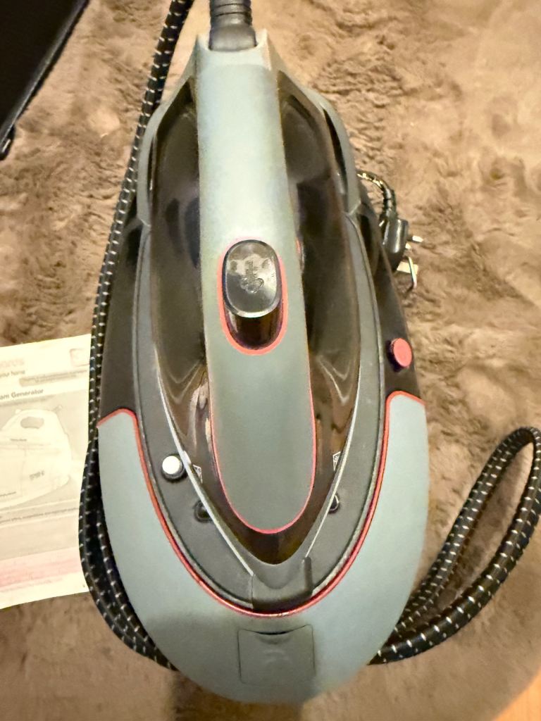 Morphy Richard’s Iron 