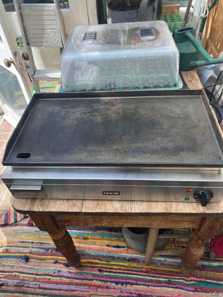 Lincat Lynx 400 3kW Electric Griddle Grill – Commercial Grade