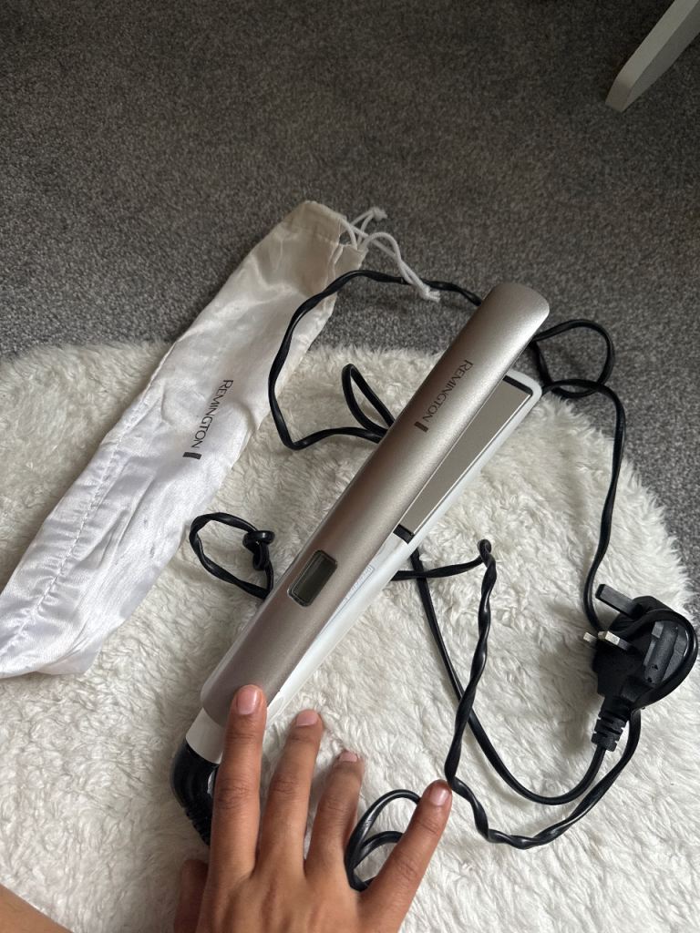 Hair straightener 