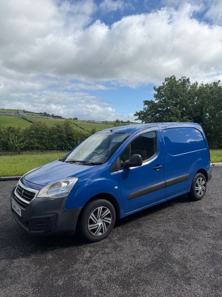 Peugeot Partner Van Blue – Good Runner, Ready to Go