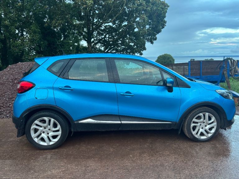 Renault, CAPTUR, Hatchback, 2014, Manual, 1461 (cc), 5 doors