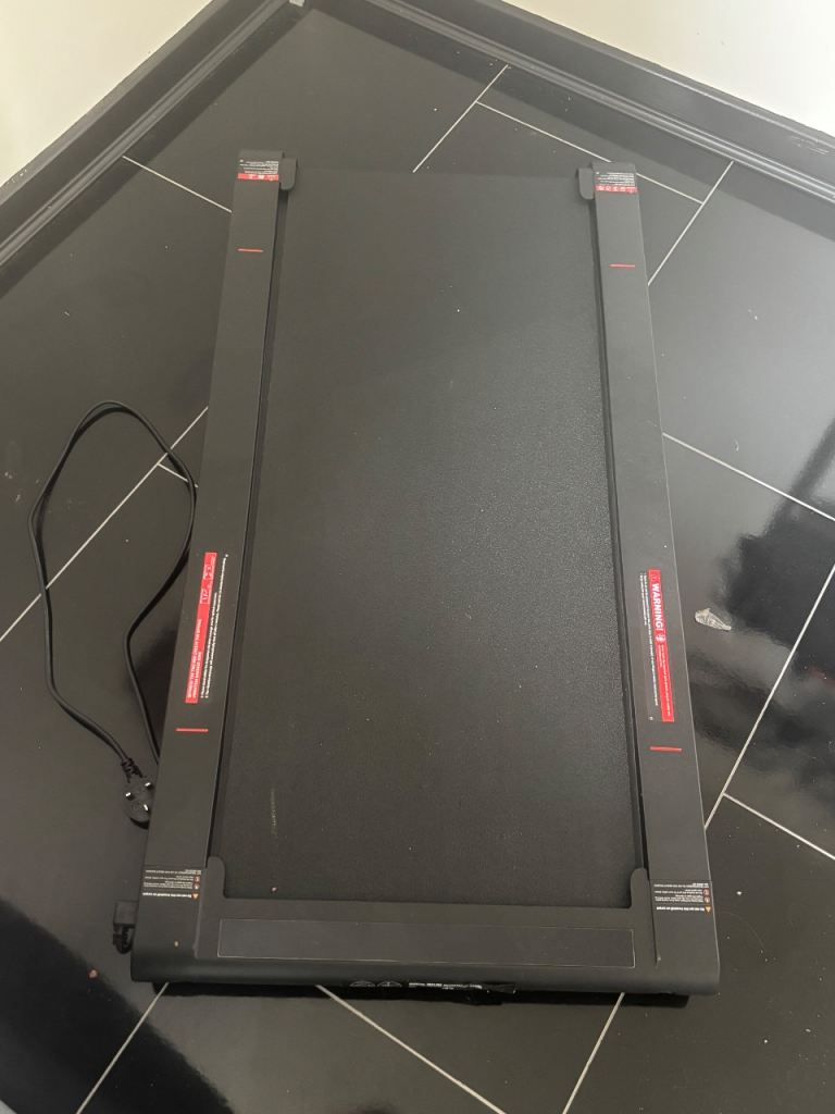 Walking pad with vibration plate 