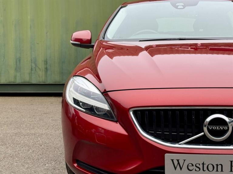 2016 Volvo V40 2.0 D2 Momentum Nav Plus Hatchback 5dr Diesel Manual Euro 6 (s/s) (120 ps) Hatchba...