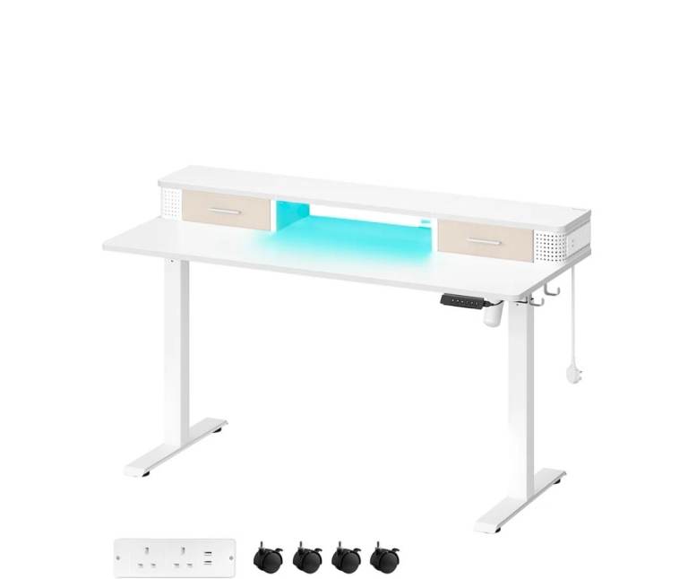 Computer desk 
