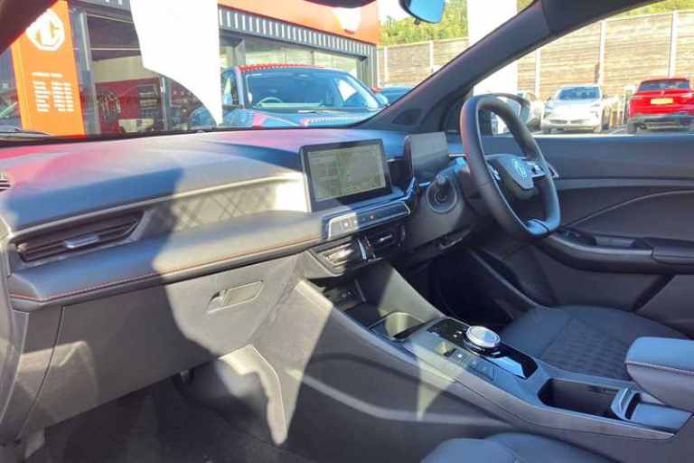 2025 MG MG3 1.5 Hybrid Trophy 5dr Auto HATCHBACK PETROL/ELECTRIC Automatic