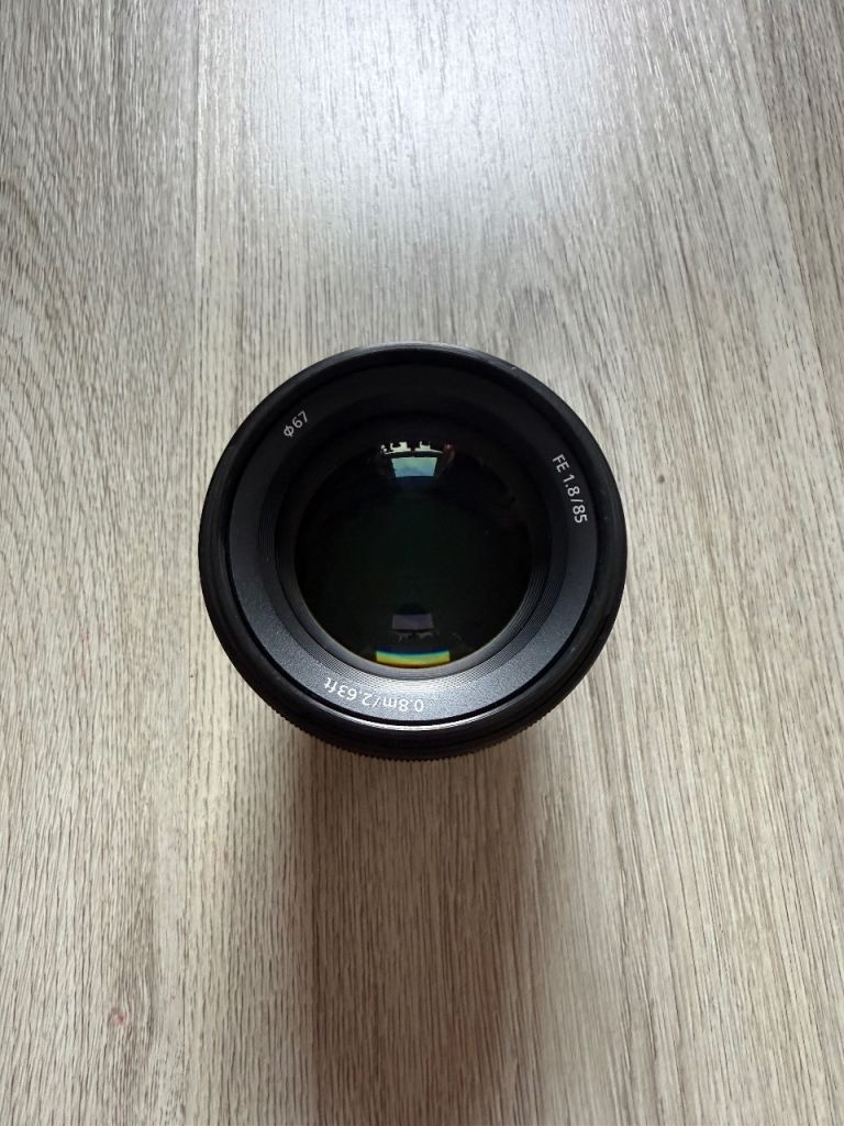 Sony FE 85mm f1.8 prime lens