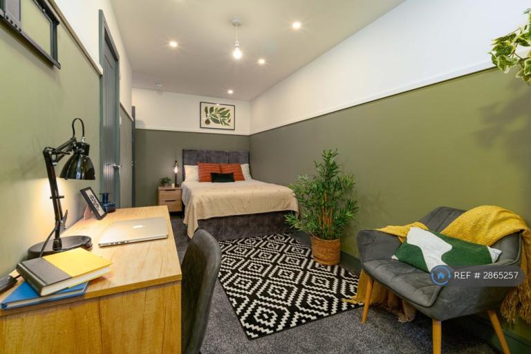 1 bedroom in Church St East, Manchester, M26 (#2865257)