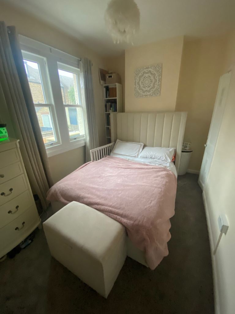 Looking for 3 bedroom whoever want downsize. 