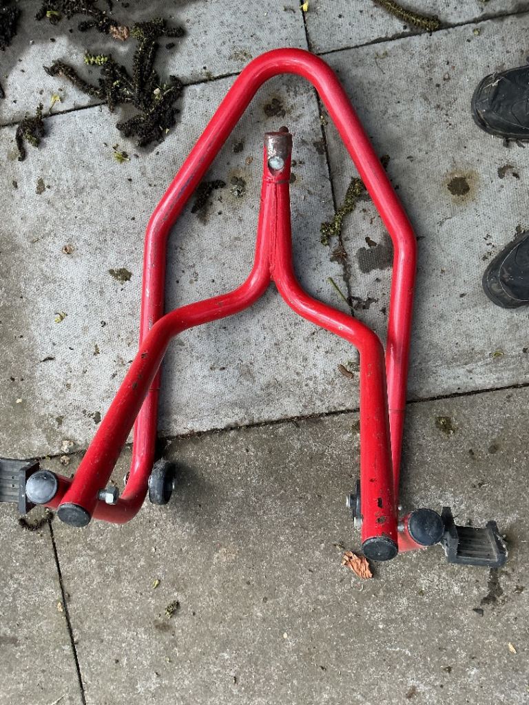 MOTORCYCLE HEADSTOCK PADDOCK STAND.
