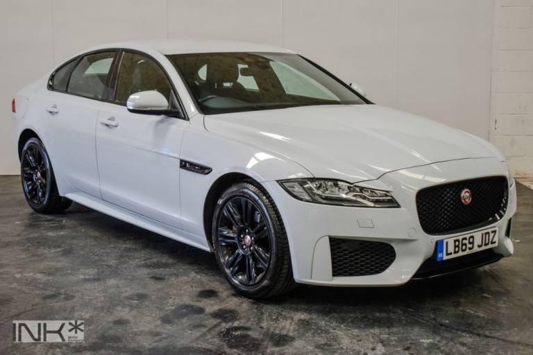 2019 Jaguar XF 2.0d Chequered Flag Saloon 4dr Diesel Auto Euro 6 (s/s) (180 ps) Saloon Diesel Aut...