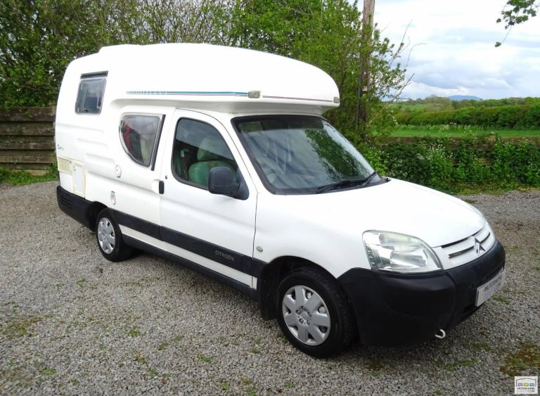 Romahome Duo Plus - 2003- 2 Berth Campervan for Sale
