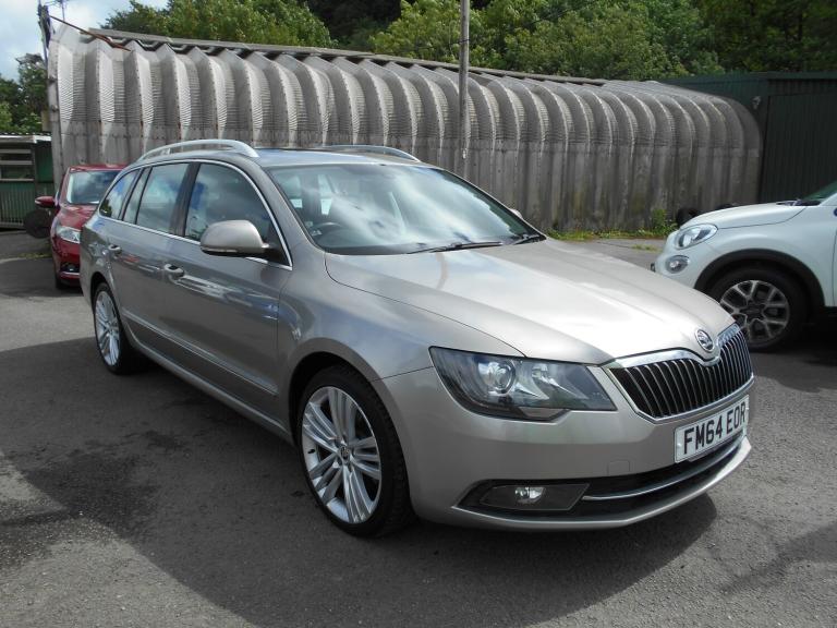2015 Skoda Superb 2.0 TDI CR 140 Elegance 5dr DSG ESTATE Diesel Automatic