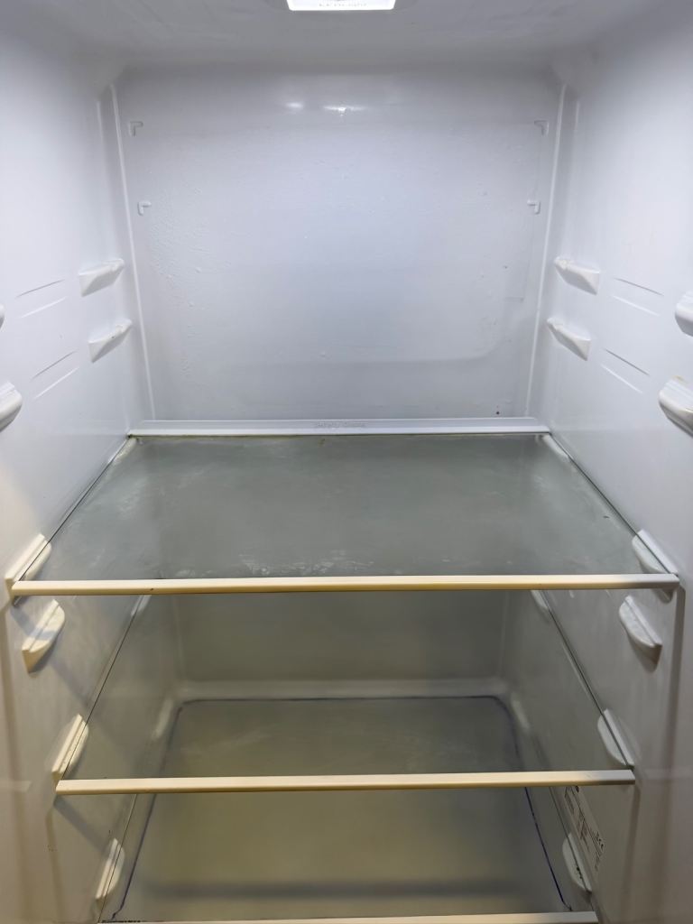 Beko Fridge Freezer – White, Good Condition