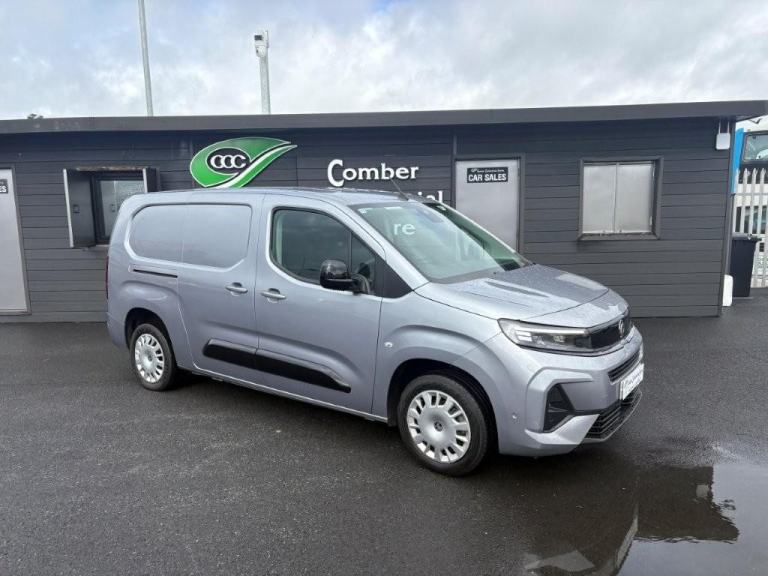 September 2024 Vauxhall Combo 1.5 2300 Pro XL (100)