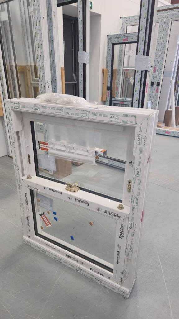 Brand New Vertical Slider 800x1000