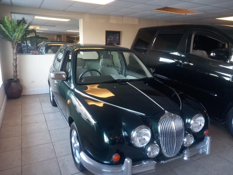 2001 MITSUOKA VIEWT VIEWT 1.0 AUTO ONLY 42000 MILES BRITISH RACING GREEN CREAM LEATHER Saloon  Pe...