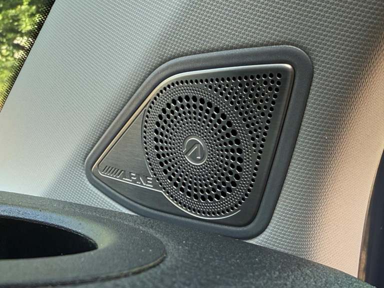 VW Transporter T32 Kombi 204 DSG Highline, Huge Spec, Genuine Leighton Van Model