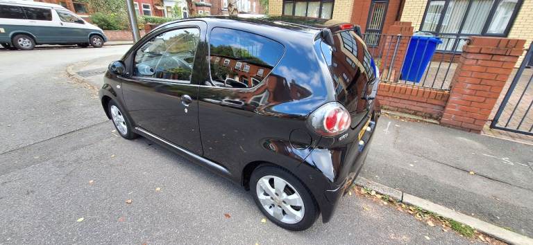 Toyota, AYGO, Hatchback, 2012, Manual, 998 (cc), 3 doors
