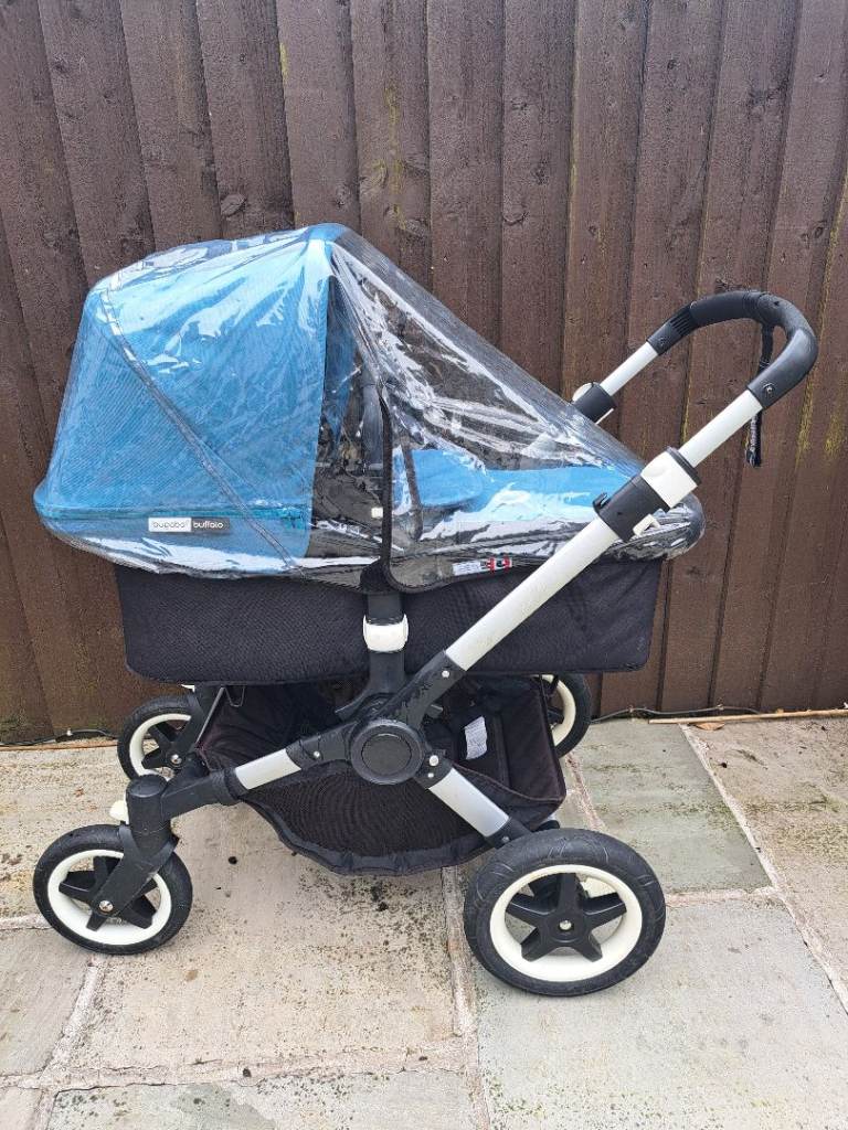 Bugaboo Cameleon 3 in 1 Pram with rain cover, Pushchair and car seat – Good Condition