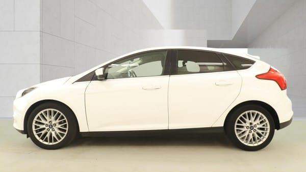 Ford, FOCUS, Hatchback, 2014, Manual, 998 (cc), 5 doors