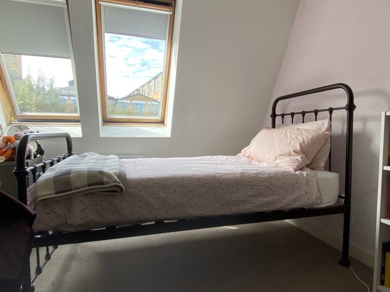 FEATHER AND BLACK OLIVER SINGLE METAL BED FRAME
