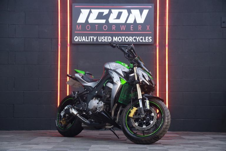 KAWASAKI Z1000 LIMITED EDITION LOW MILES