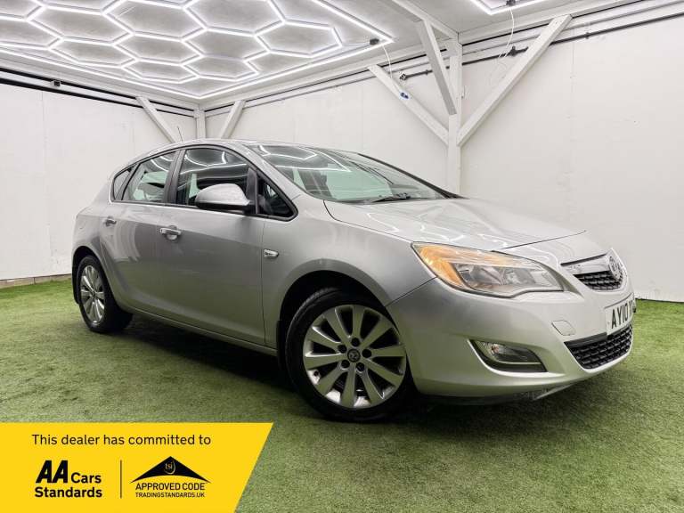 2010 Vauxhall Astra 1.7 CDTi Exclusiv Euro 5 5dr HATCHBACK Diesel Manual