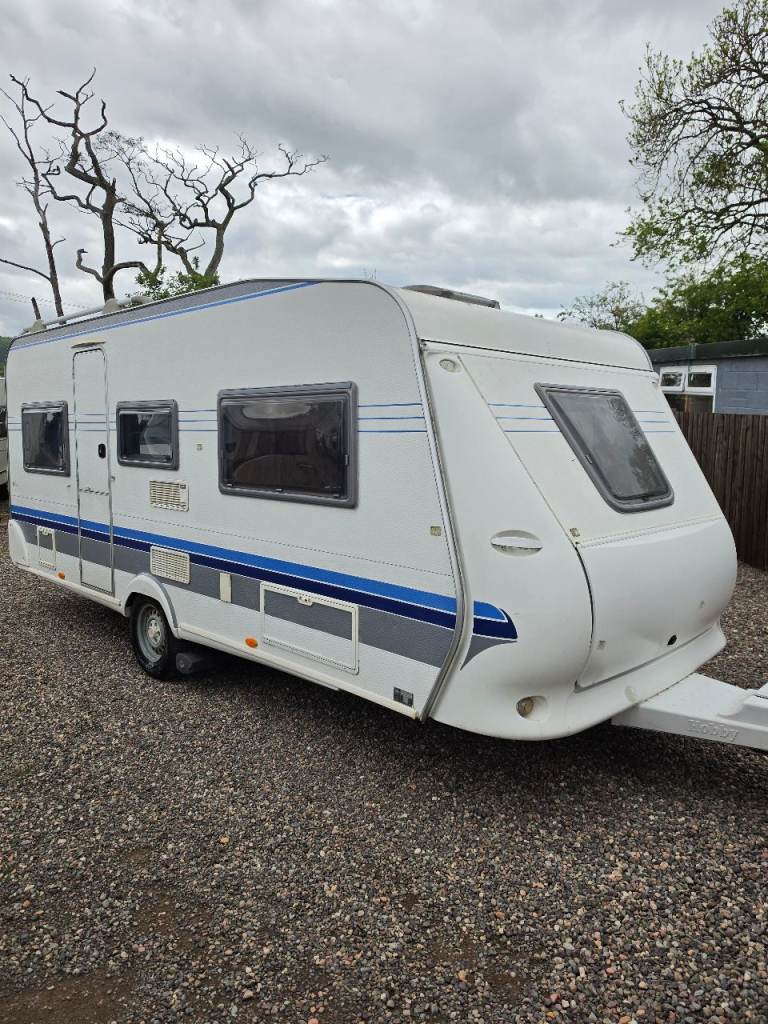 HOBBY UK 495/4 berth 2007 fixed single beds motor mover