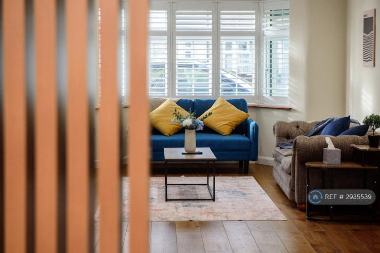 4 bedroom house in Church Road, Bexleyheath, DA7 (4 bed) (#2935539)