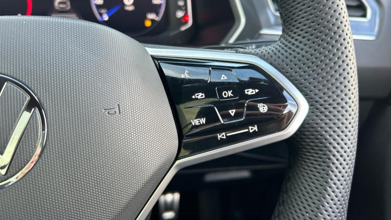 2022 Volkswagen Tiguan 2.0 TDI 200 4Motion R-Line 5dr DSG ESTATE DIESEL Automatic