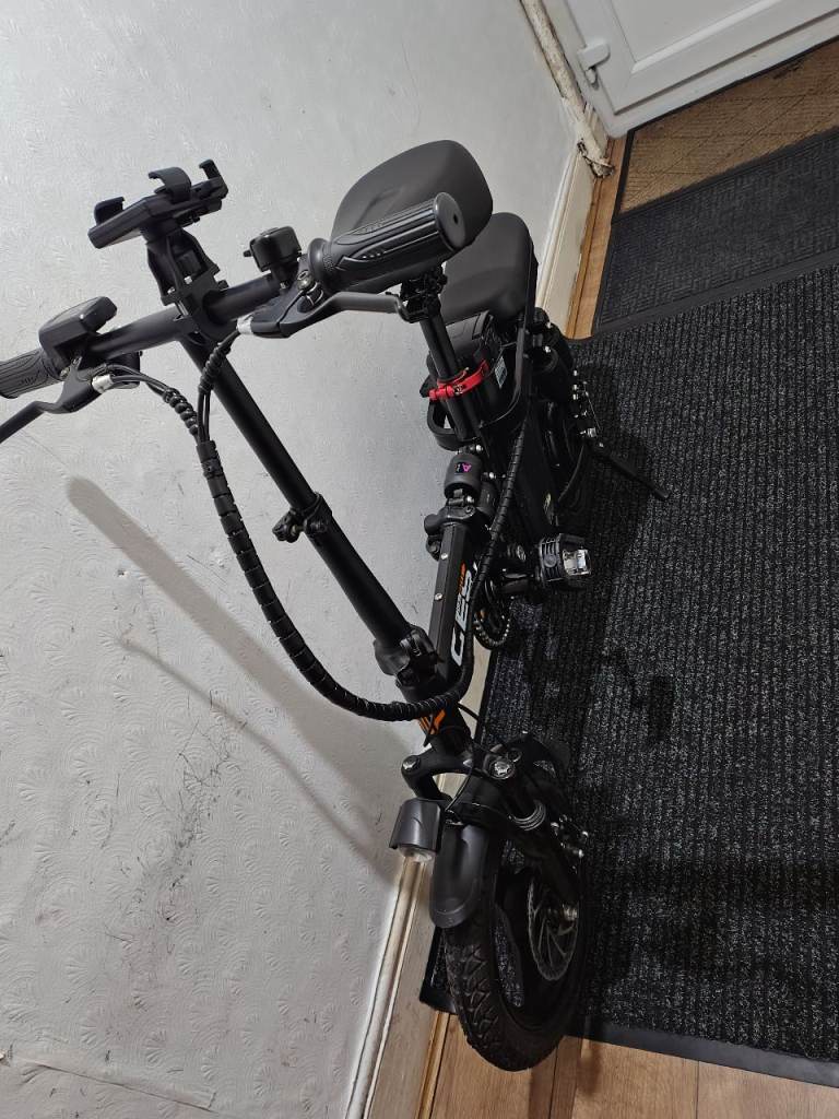 Brand new electric bike go up to 30 mph 
