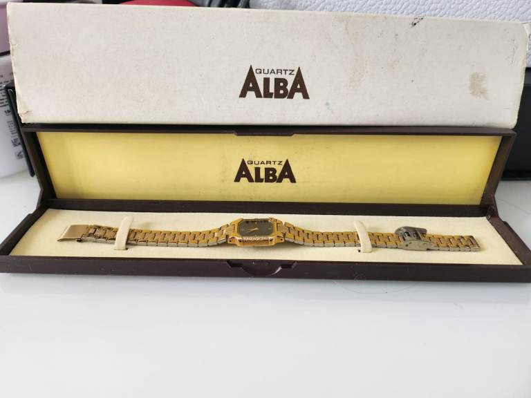 Vintage Alba Quartz Ladies Dress Watch Gold Tone With Original Box