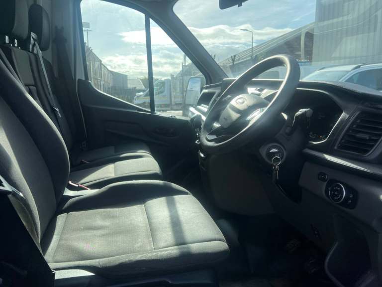 2021 Ford Transit 2.0 EcoBlue 130ps Chassis Cab CHASSIS CAB Diesel ...