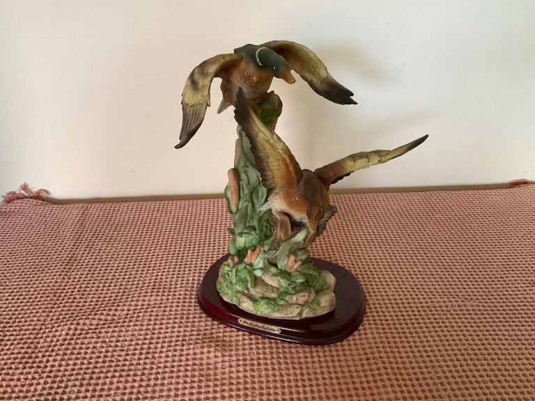 THE JULIANA COLLECTION FLYING DUCKS ORNAMENTS 