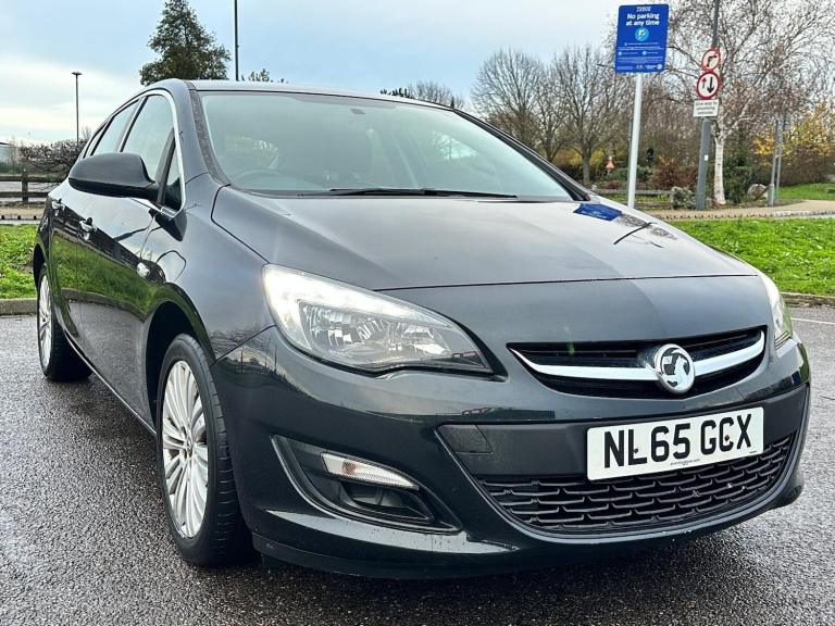 2015 Vauxhall Astra 1.4i Excite Euro 6 5dr HATCHBACK Petrol Manual