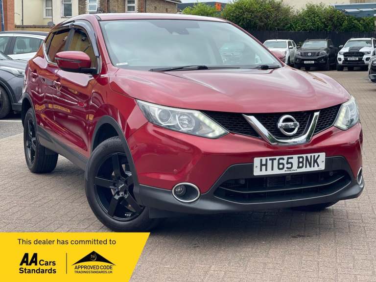 2016 Nissan Qashqai 1.2 DIG-T Acenta SUV 5dr Petrol XTRON 2WD Euro 6 (s/s) (115 ps) HATCHBACK Pet...