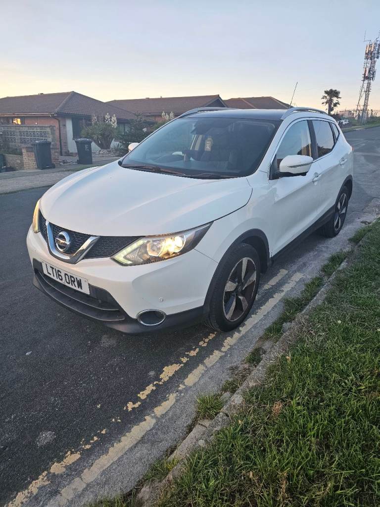 2016 Nissan Qashqai SUV N-Tec + Dig-T 1.2 petrol